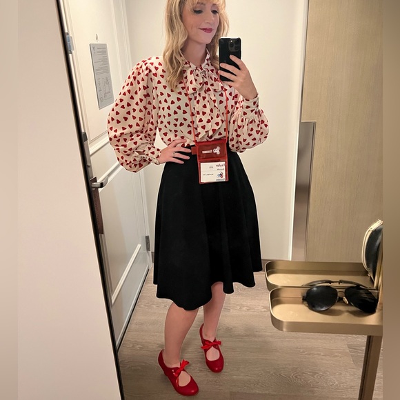 Meet your Posher, Taylor - Picture 4 of 5